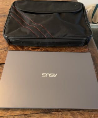 Laptop