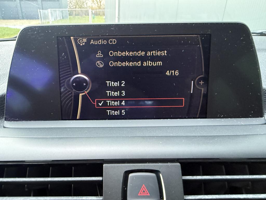 BMW 1 Serie 114i executive business+ 3-drs