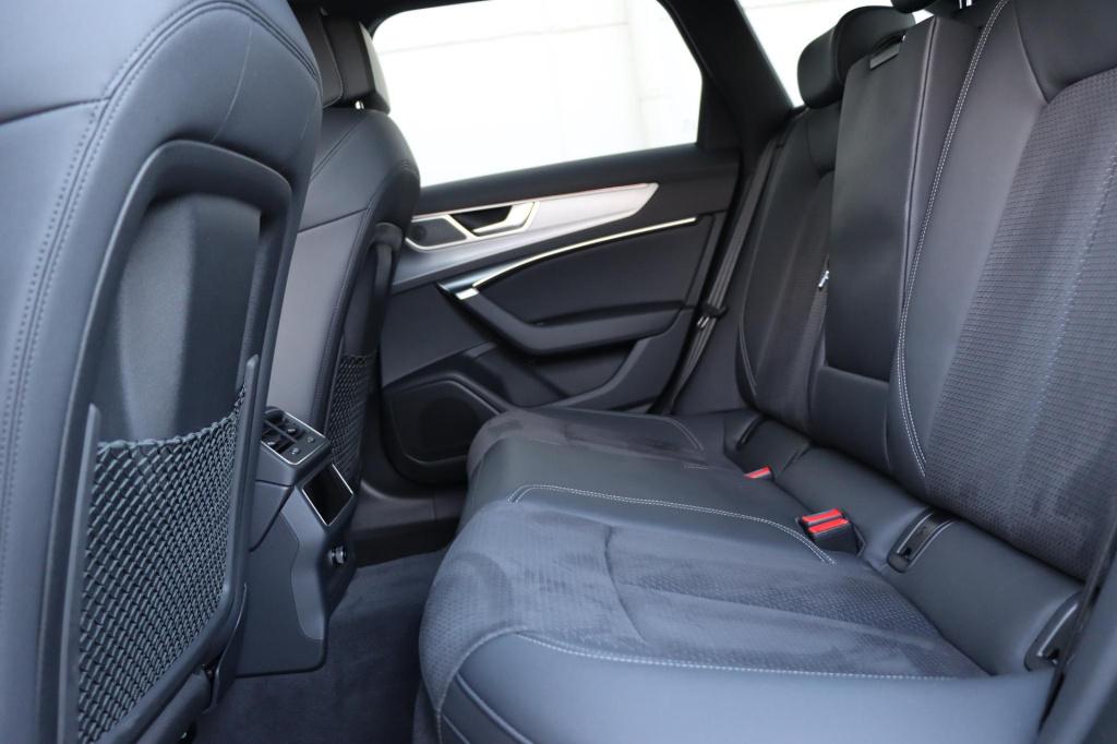 Audi A6 avant 55 tfsi e quattro s edition competition 367pk