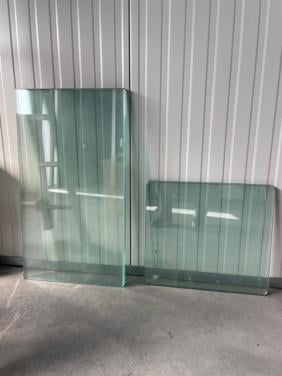 Gratis. glasplaten (veiligheidsglas)