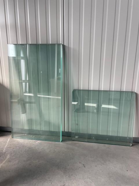 Gratis. glasplaten (veiligheidsglas)