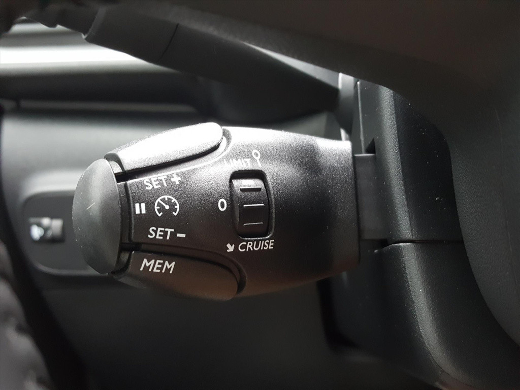 Citroen C3 max 1.2pt-83pk navigatie | apple carplay & android auto | achter