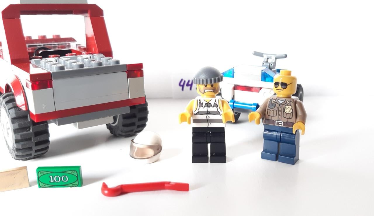 Lego City 4437: politie quad en jeep met 2 minifiguren