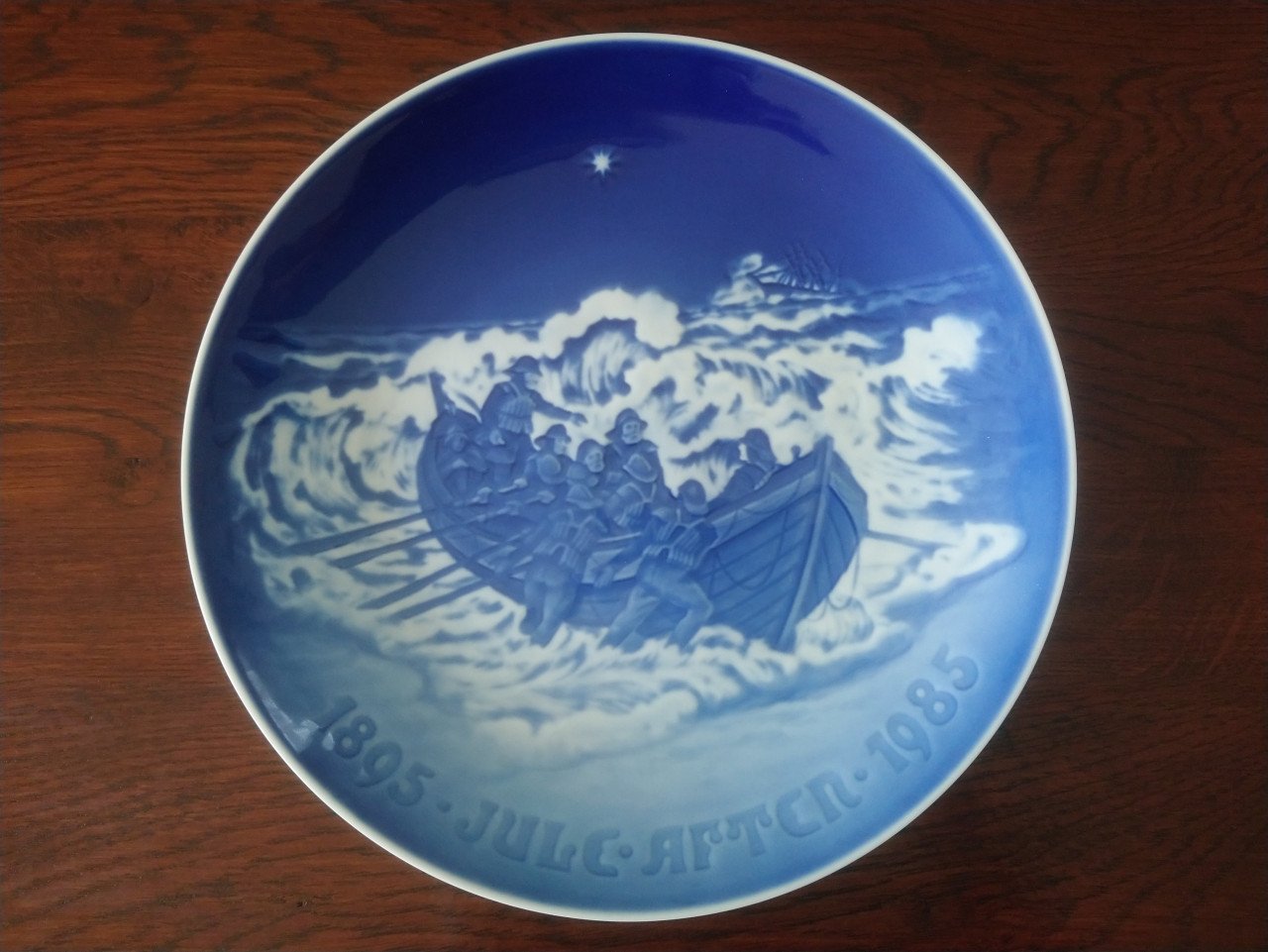 Bing & Grøndahl Copenhagen Porcelain wandbord 1985 Lifeboat at Work