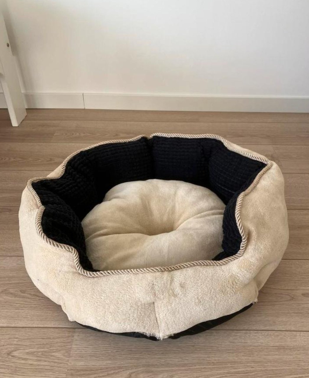 Mooie mand voor kat of kleine hond