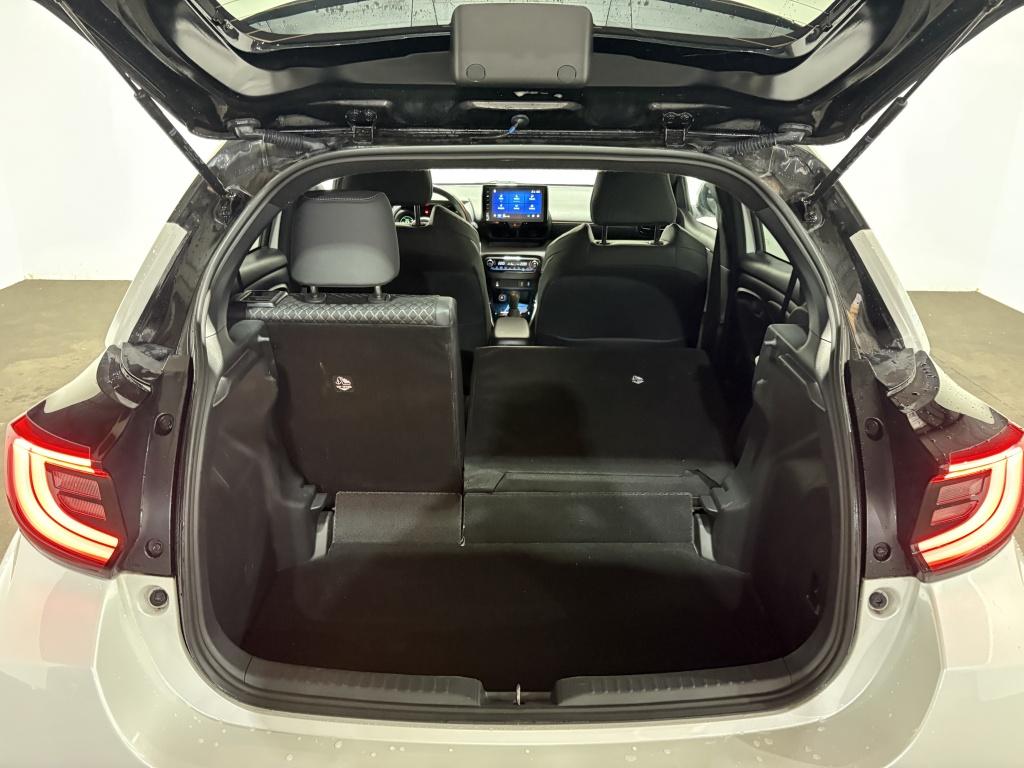 Toyota Yaris 1.5 hyb. executive