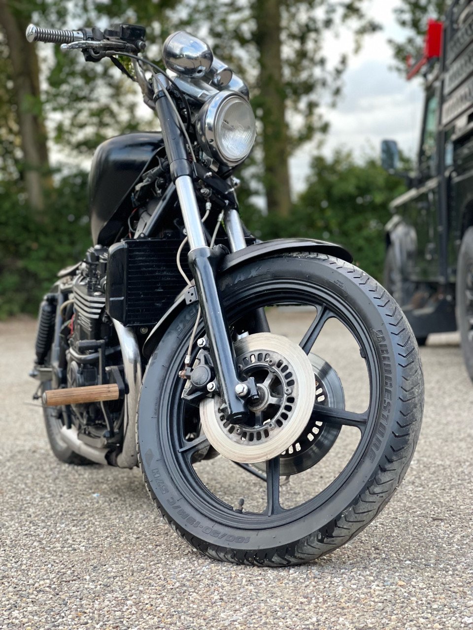 Bobber XJ 700 X