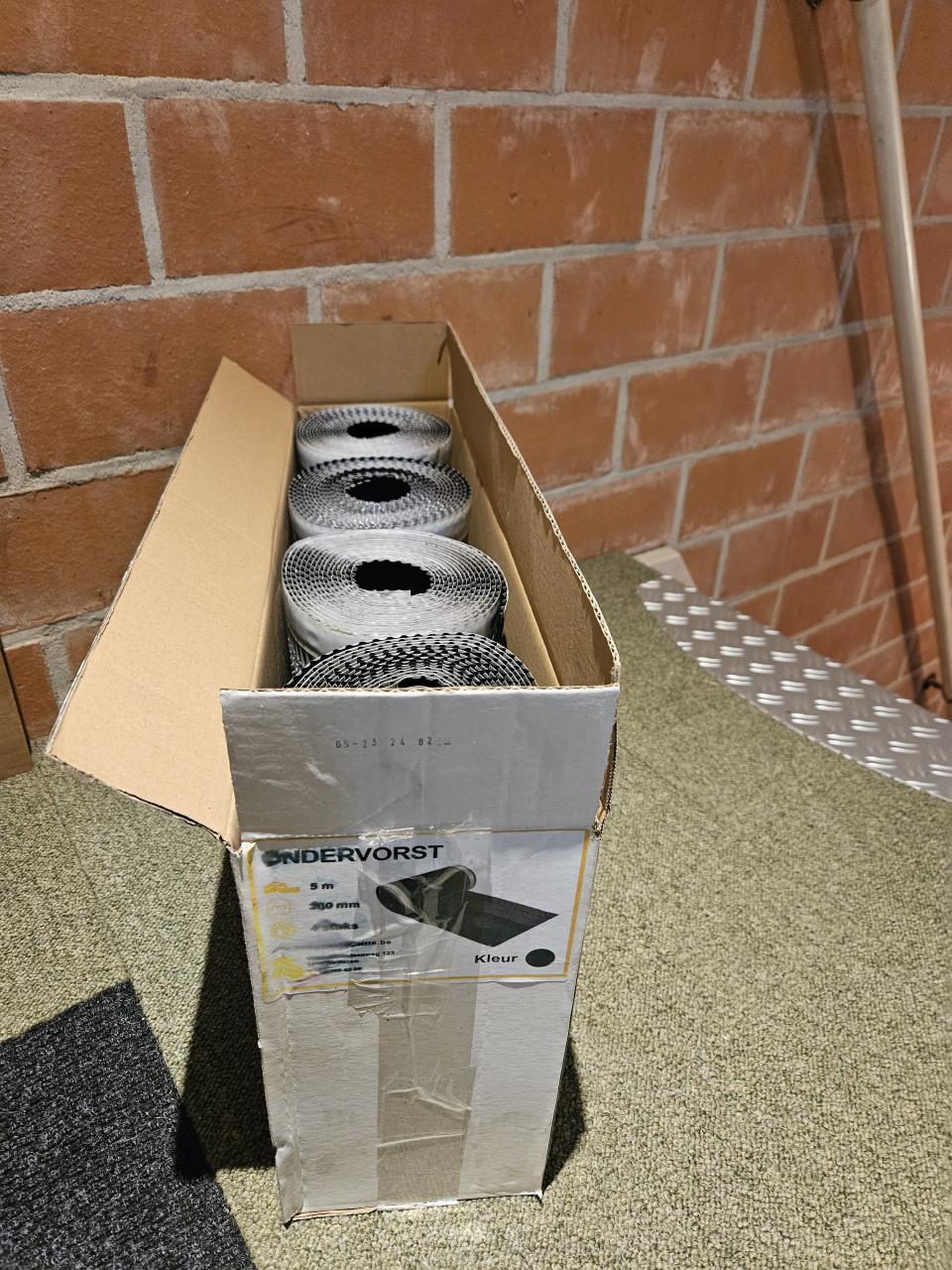 Ondervorst grijs 5.00*0.30 mtr.