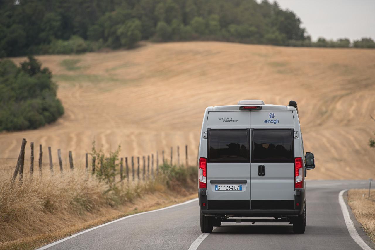 Elnagh E-Van Duo Premium - Automaat - Lengtebedden - 2024