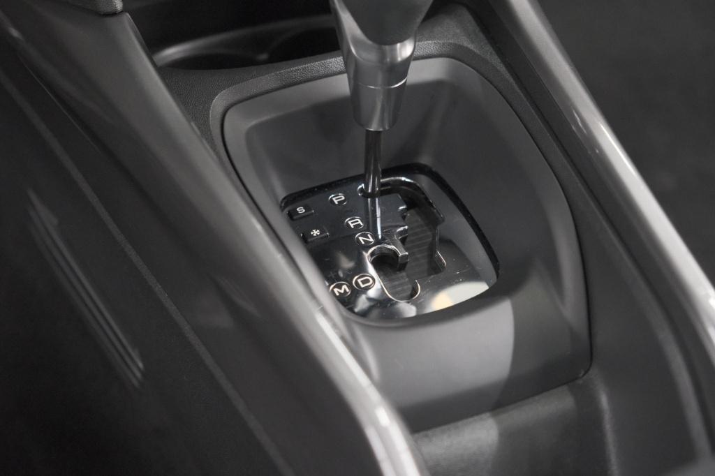 Peugeot 2008 puretech 110 eat6 active | camera | apple carplay | parkeersen