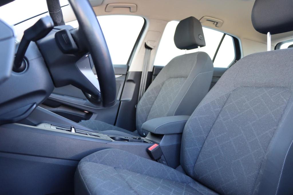 Volkswagen Golf 1.0 etsi life 110pk dsg7