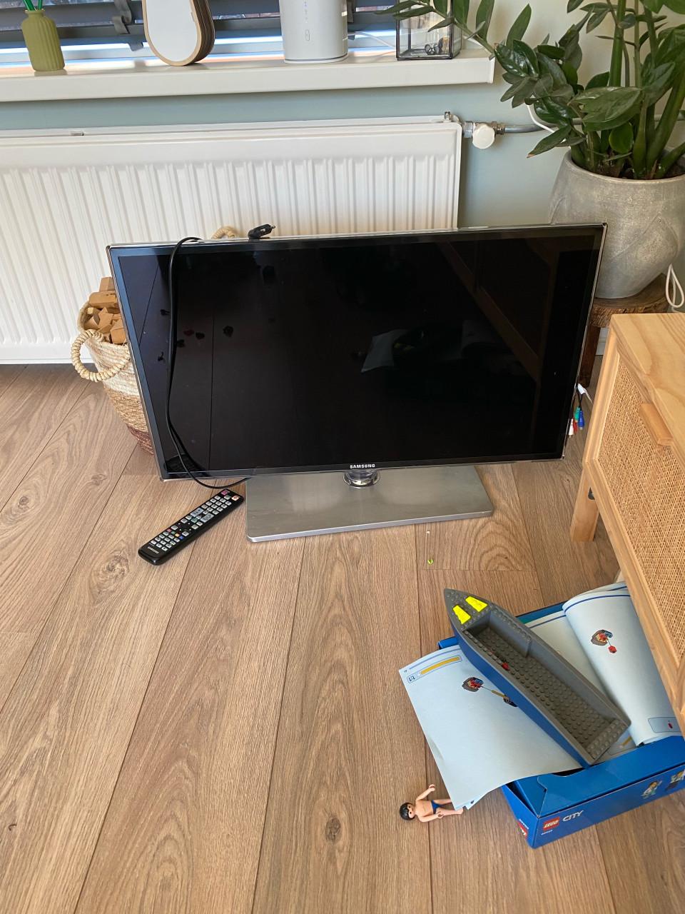 Gratis Samsung tv 23’