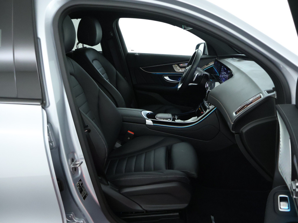 Mercedes-Benz Eqc 400 4matic amg line 80 kwh | schuifdak | trekhaak | stoel