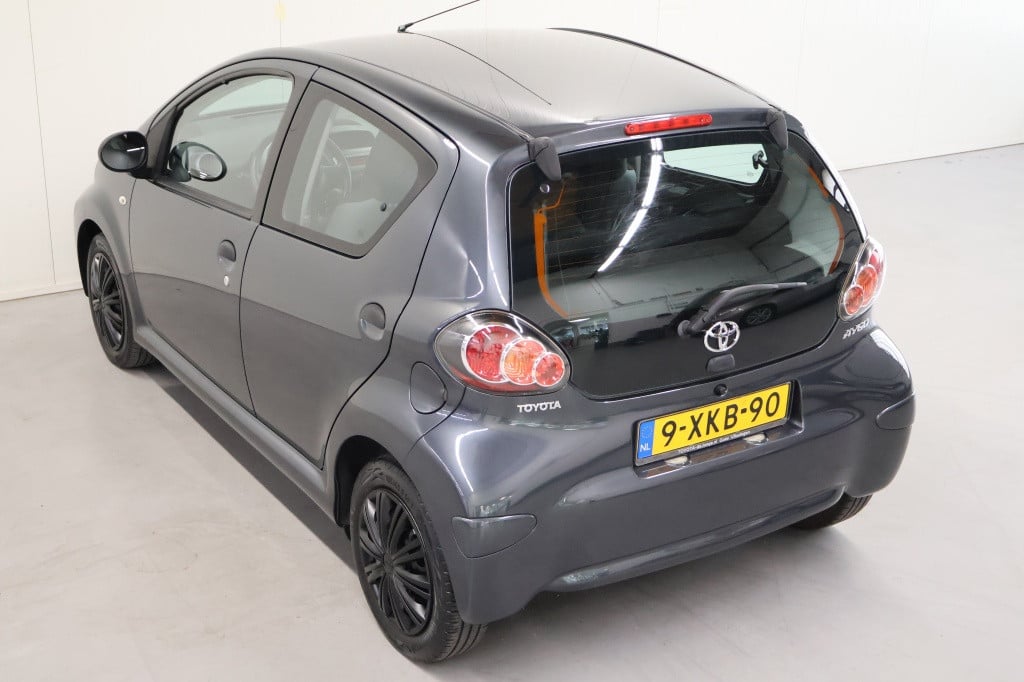 Toyota Aygo 1.0 vvt-i now