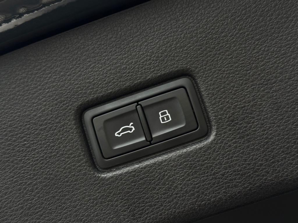 Audi Q5 2.0 tfsi edition sporback * sq5 look * leder * trekhaak * acc * key