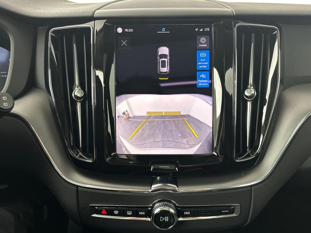 Volvo XC60 t6 398pk recharge bright| achteruitrijcamera| trekhaak| pano|