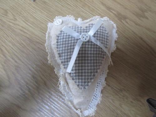 Stoffen hartje,,evt speldenkussen