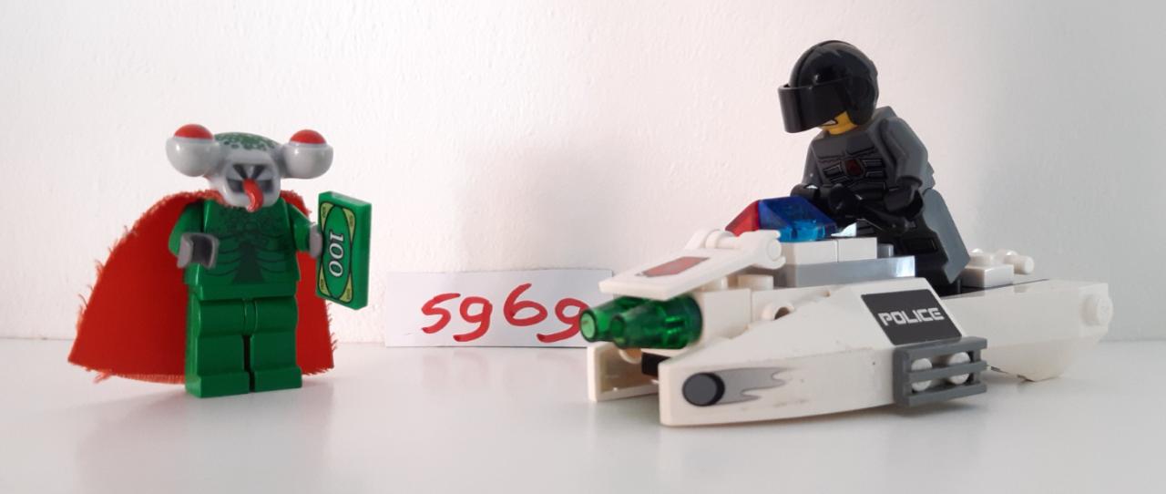LEGO Space Police 5969: De ontsnapping van Squidman