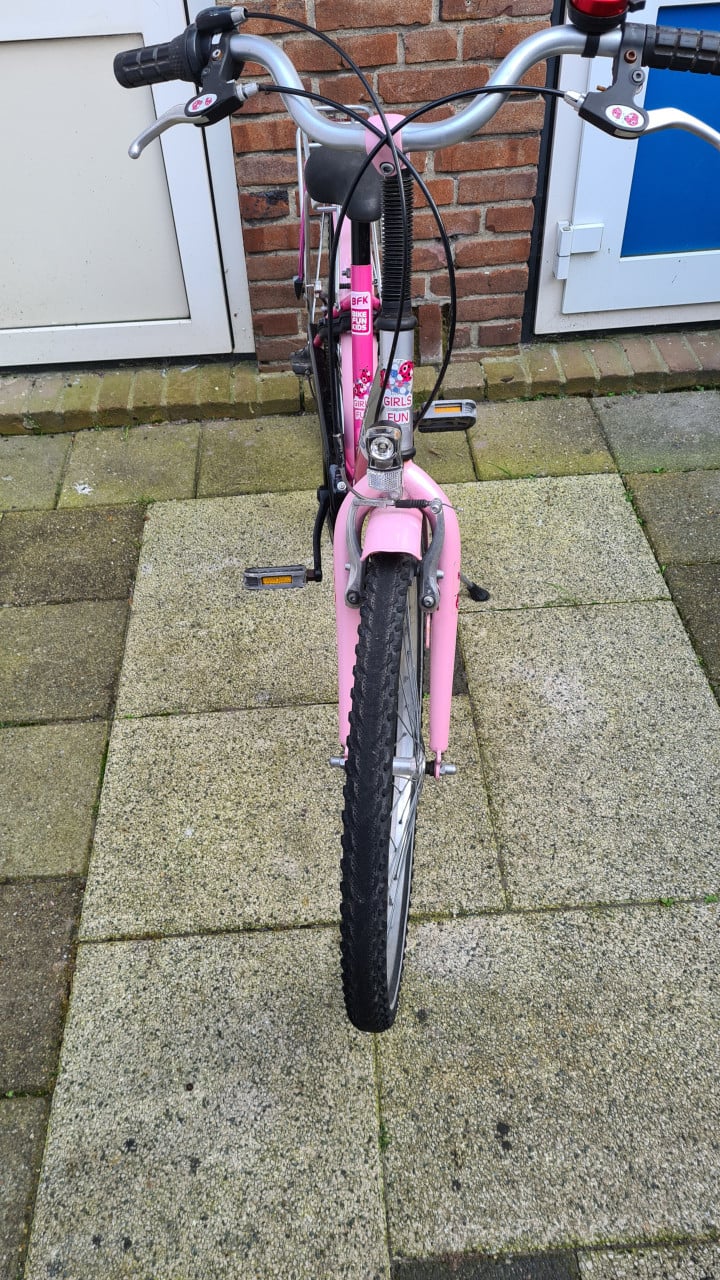 Meisjes fiets Girls Fun-24 inch- met 3 versnellingen- 9 -13 jaar