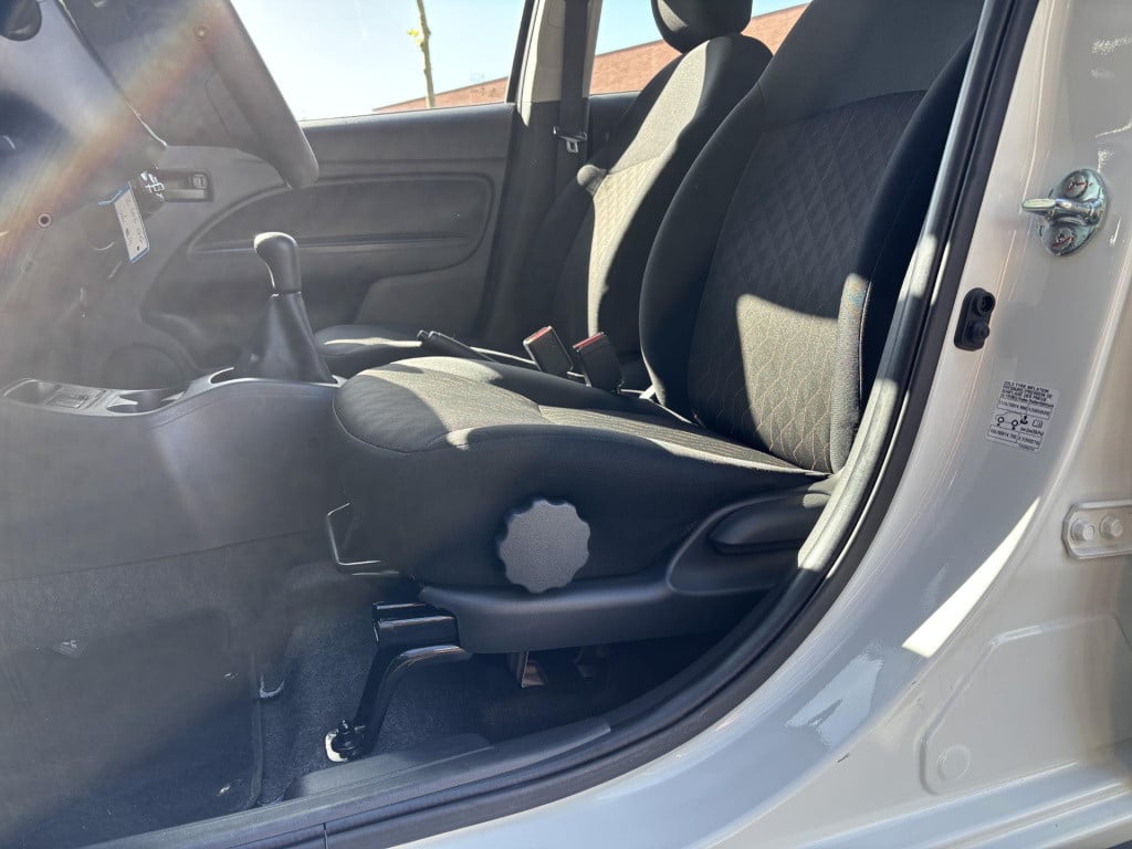 Mitsubishi Space Star 1.2 connect+ | apple carplay/android auto | aircondit