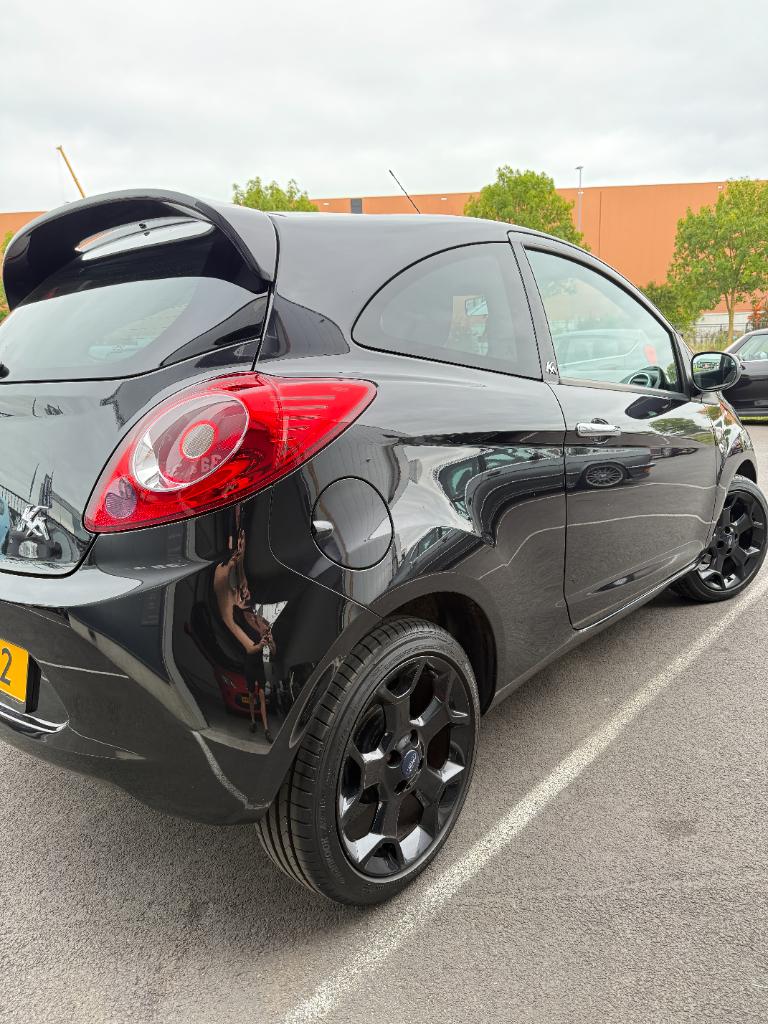 Ford KA 1.2 metal - airco - lage kmstand