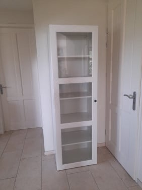Vitrine kast 42 x 60 x 193H (in goede staat )
