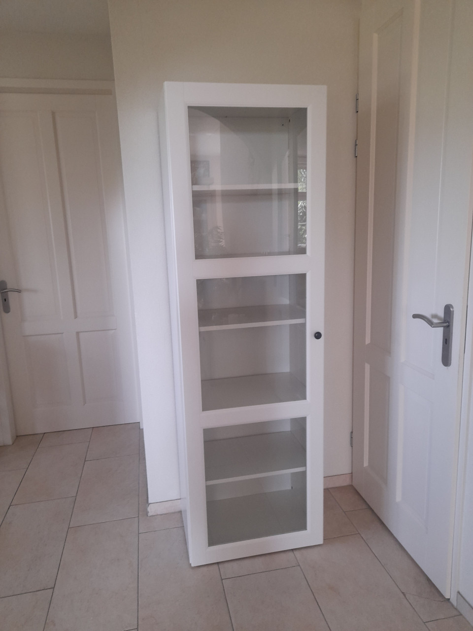 Vitrine kast 42 x 60 x 193H (in goede staat )