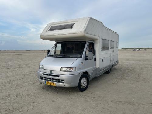 Camper