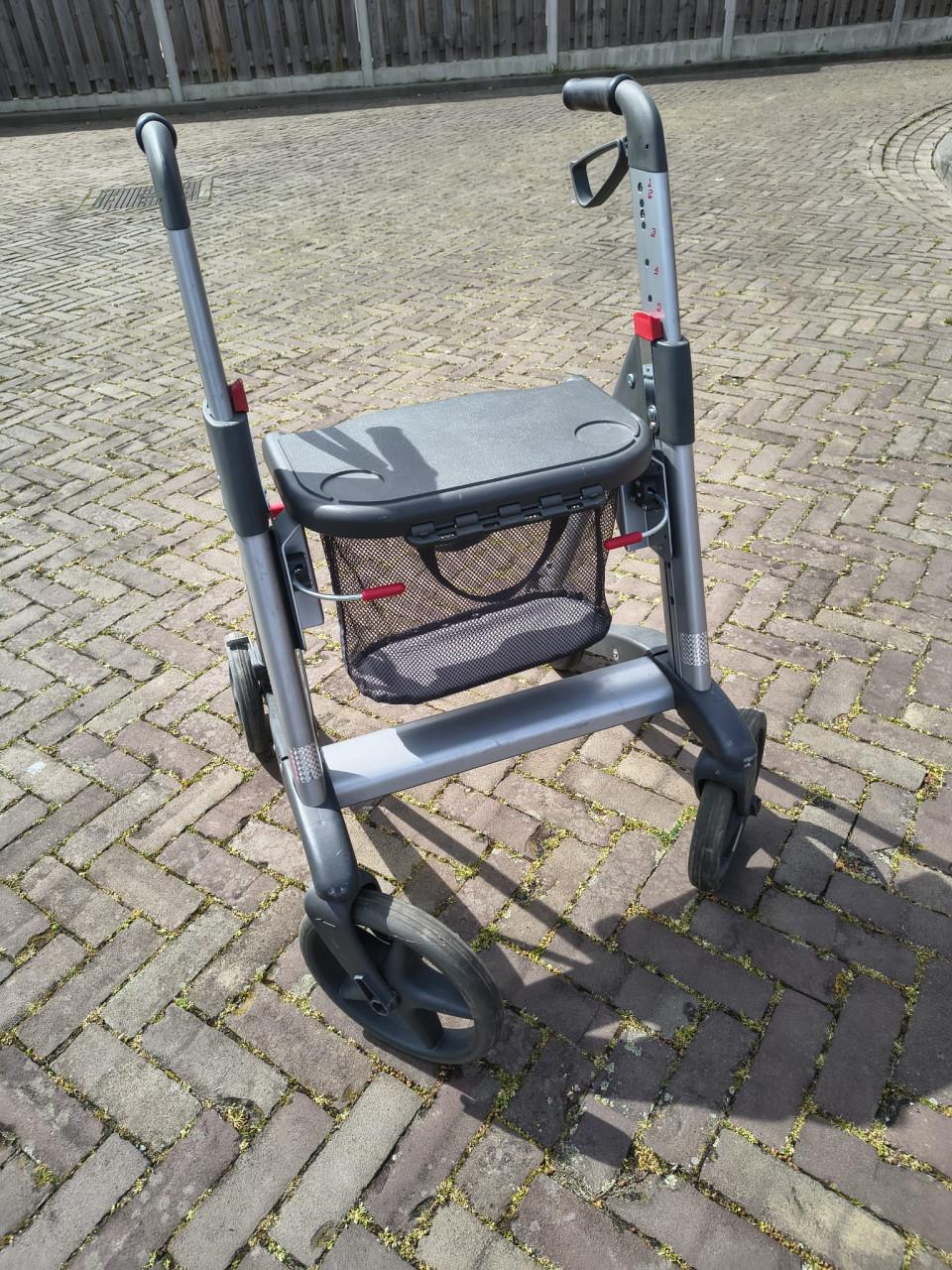 Active rollator gekocht bij de ANWB
