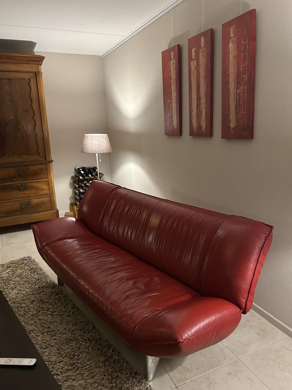 Leolux rode lerenbank - model TANGO