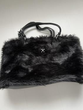 Handtas nepbont zwart € 15,00