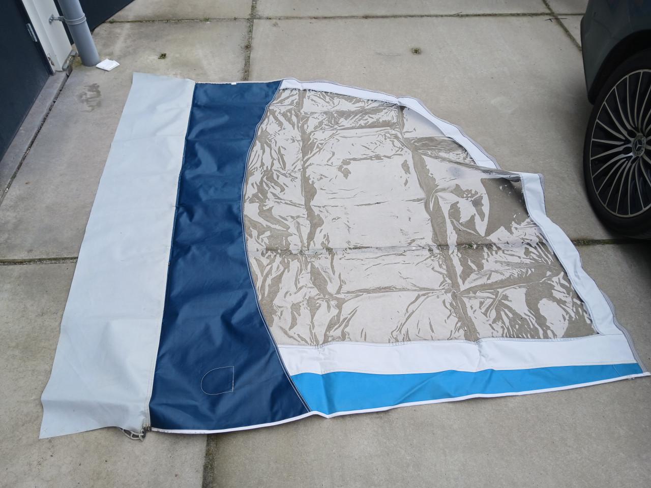 Te Koop Luifel Walker Weekender met 2 sets buizen (alu/staal)