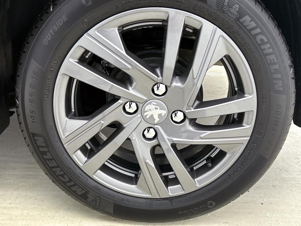 Peugeot 208 puretech 82 pk active pack stoelverwarming | apple carplay / an