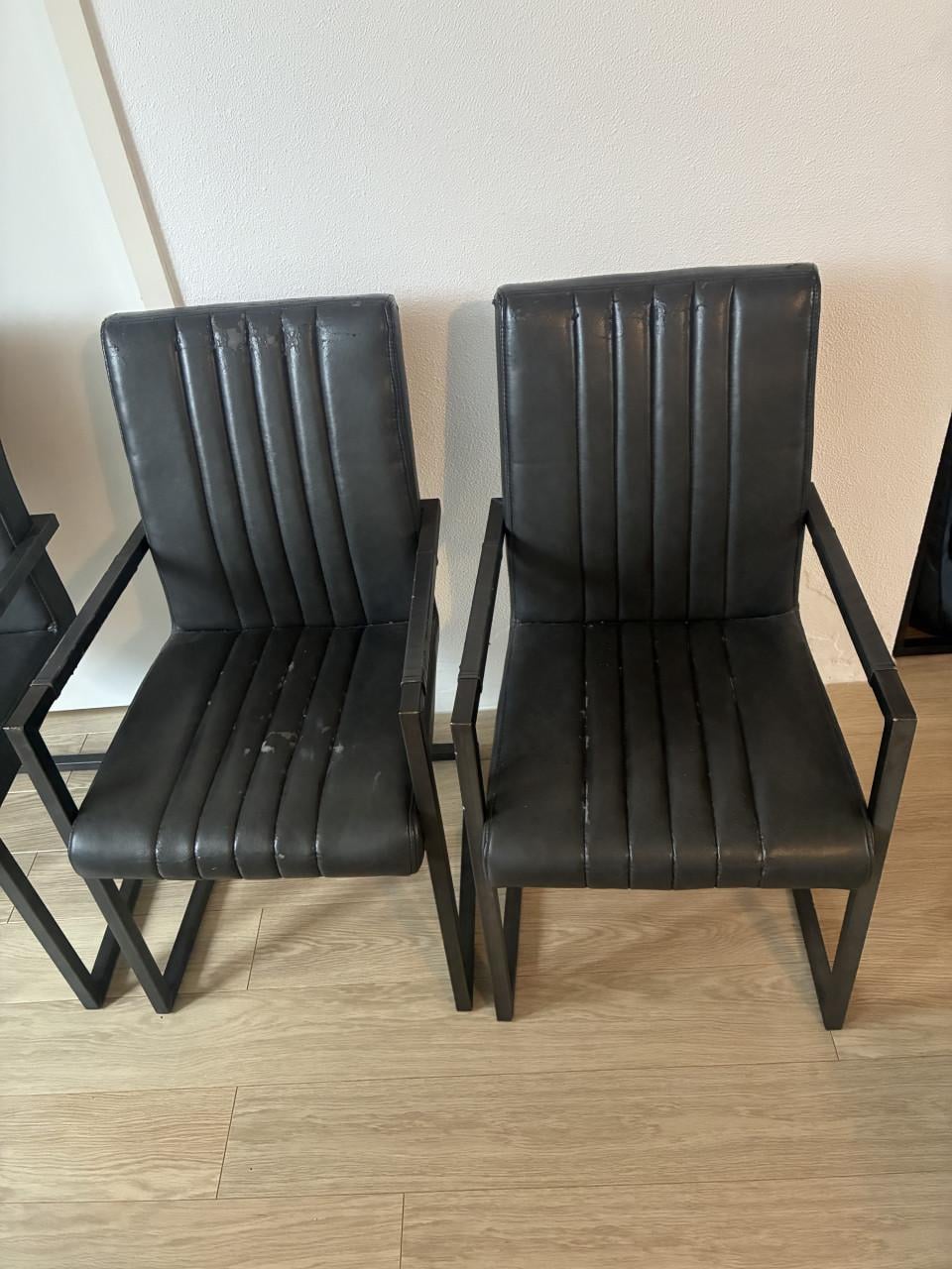 Eetkamer Tafel (industrieel)