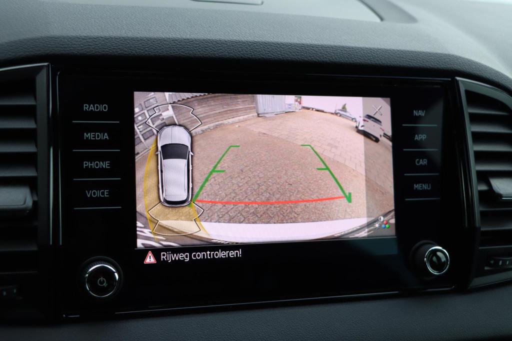 Skoda Karoq 1.5 tsi sportline 150pk dsg7 voor+achterbankverwarming | stuurv