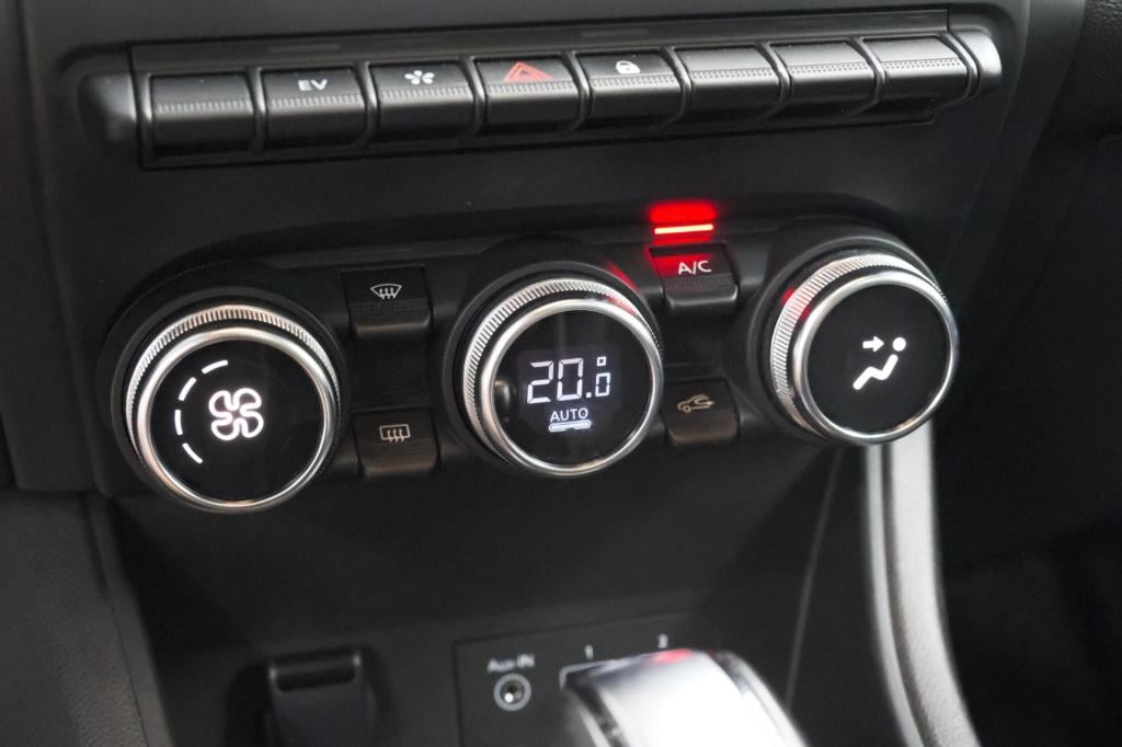 Renault Captur 1.6 e-tech full hybrid 145 techno | panoramadak | camera | a