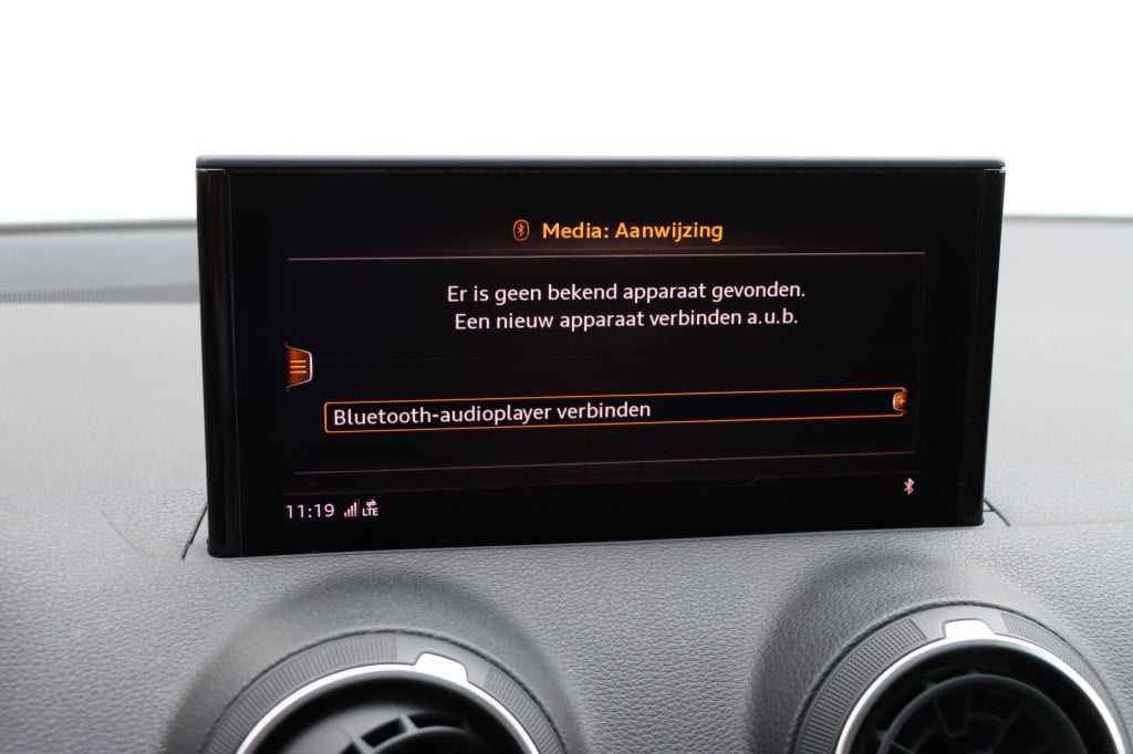 Audi Q2 30 tfsi design pro line plus