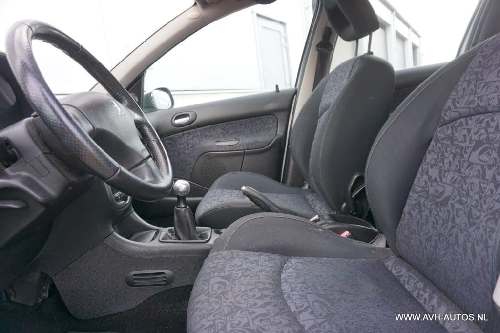 Peugeot 206 sw 1.6-16v quiksilver