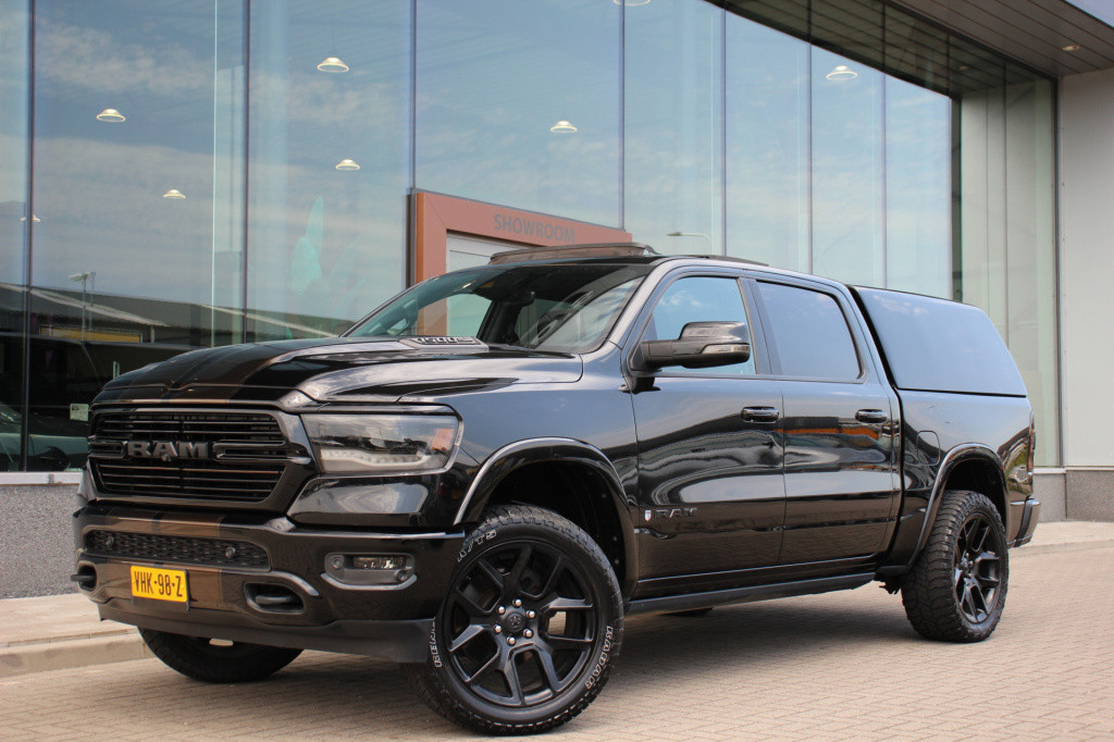 Dodge Ram 1500 5.7 v8 4x4 crew cab laramie verhoogd | harman kardon | leder