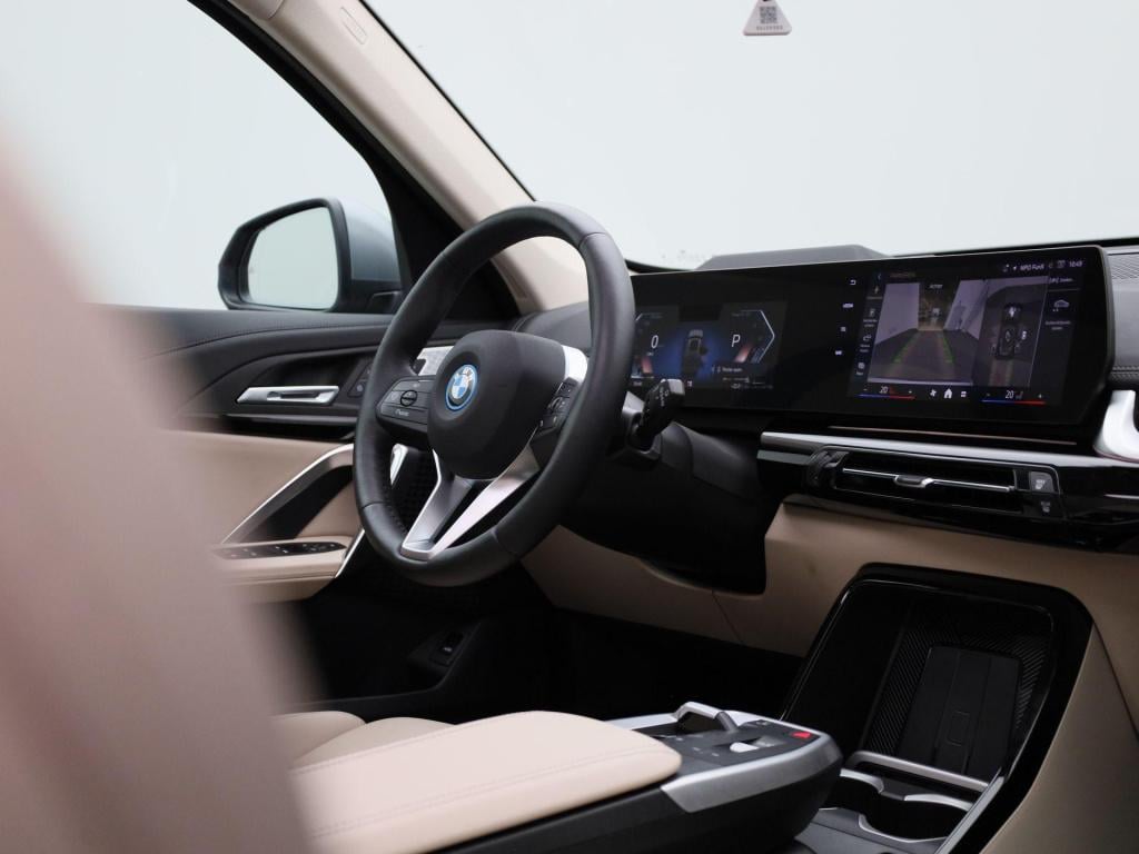 BMW X1 xdrive25e | automaat | leder | panorama dak | stoel verwarming | vir