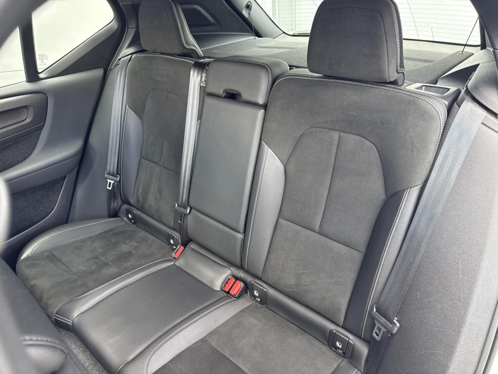 Volvo XC40 1.5 t5 recharge r-design |panodak | trekhaak | harman kardon