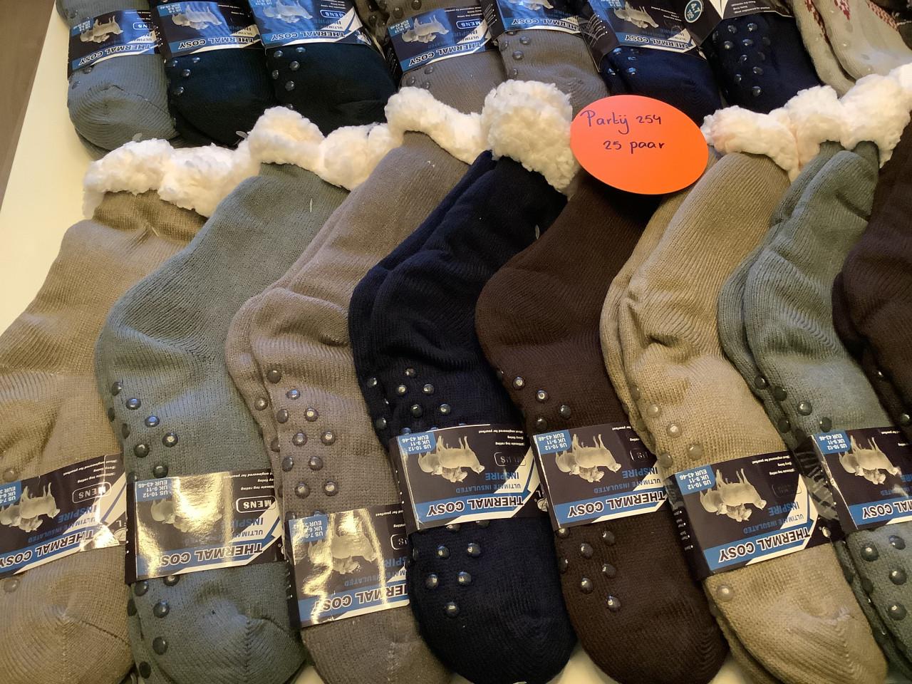 Partij heren en dames fluffy sokken. ( partij 254)