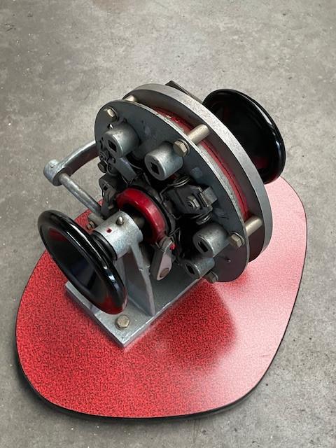 Schoolmodel werking koppeling en drukgroep