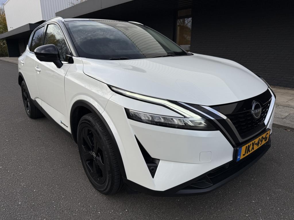 Nissan Qashqai 1.5 epower n-connecta // black editie //