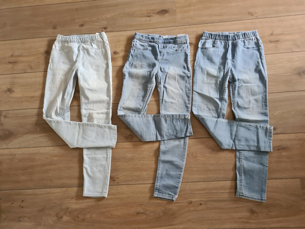 H&M spijker treggings maat 134 (3 stuk voor €5,-)