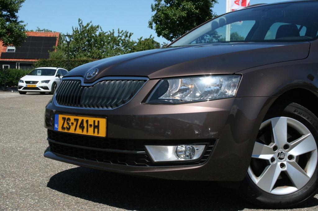 Skoda Octavia combi 1.6 tdi greentech ambition