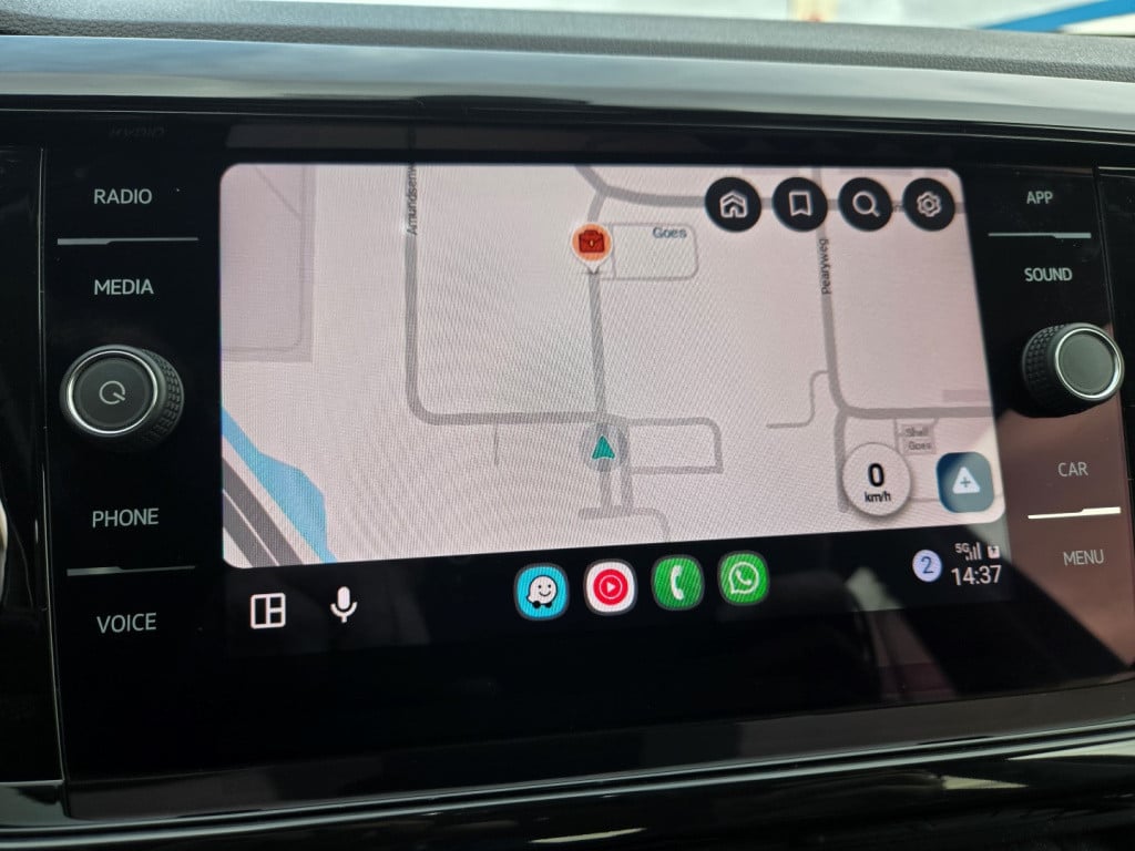 Volkswagen T-cross 1.0 tsi 115pk t-cross life r-design | trekhaak | camera