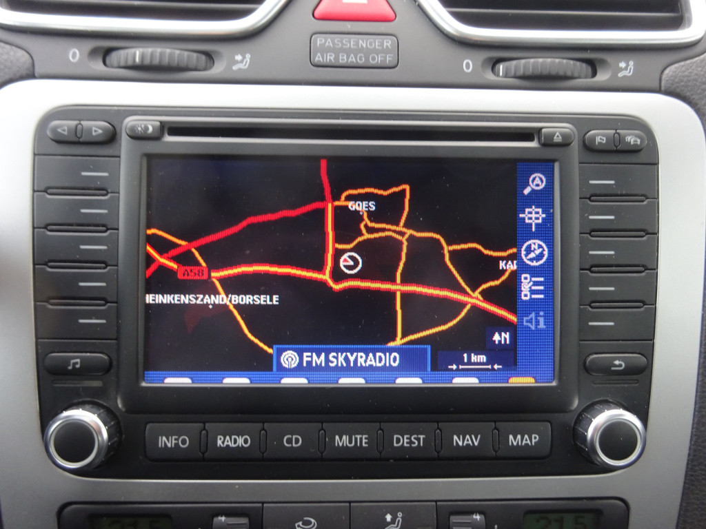 Volkswagen Eos 2.0-16v fsi climate control / stoelverwarming / cruise contr