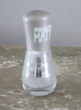 Zilver grijs  nagelak gel nr 10 essence