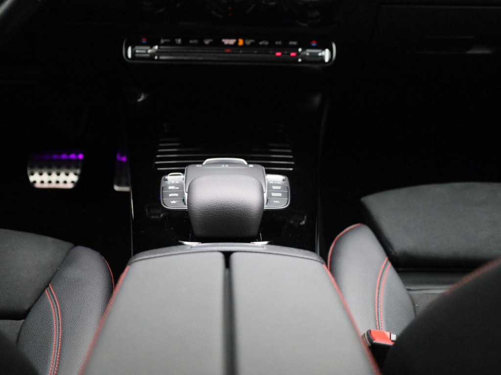 Mercedes-Benz Cla shooting brake 180 business solution amg | automaat | nav